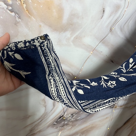 Lucky Brand Peasant Boho Long Sleeve Split Neck with Tassels Navy & Cream SZ XS - Picture 3 of 10